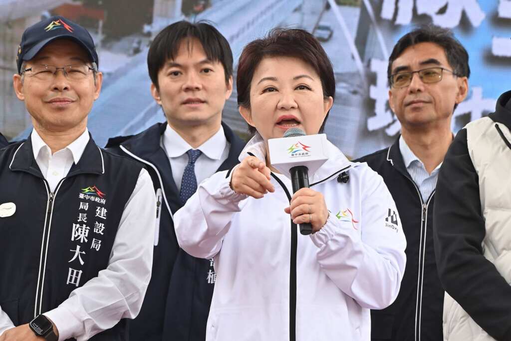 ▲台中市長盧秀燕指出，台中最長的綠色廊道，提供市民家人安全、順暢的綠色休閒環境，也歡迎全國的自行車愛好者一同來騎乘體驗！（記者張玉泰攝）