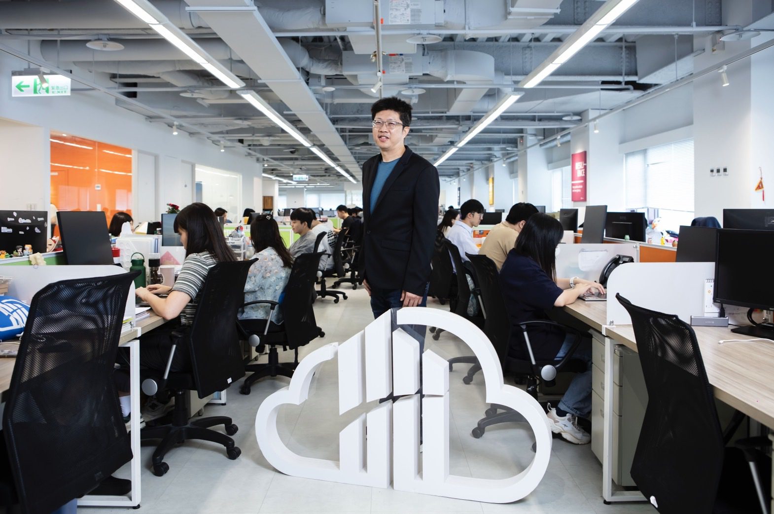 ▲CloudMile 萬里雲引領企業雲地整合加速 AI 轉型。(圖/萬里雲提供)