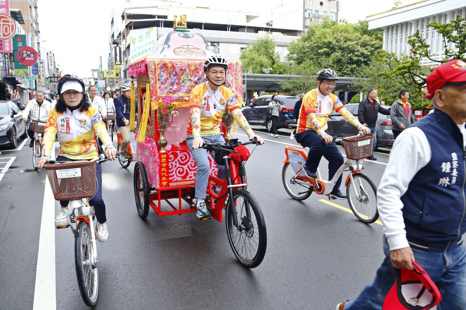 苗栗鐵馬進香瘋媽祖全面升級 余文忠感謝陳仁杰、市代們鼎力支持 228 苗栗鐵馬進香瘋媽祖全面升級 余文忠感謝陳仁杰、市代們鼎力支持 227