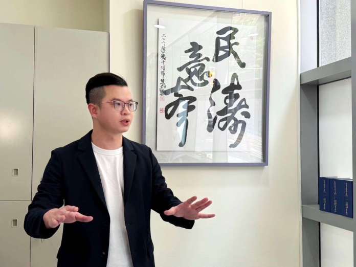 台股重挫逾900點 凌濤批民進黨政府裝聾作啞 48 S 17055904