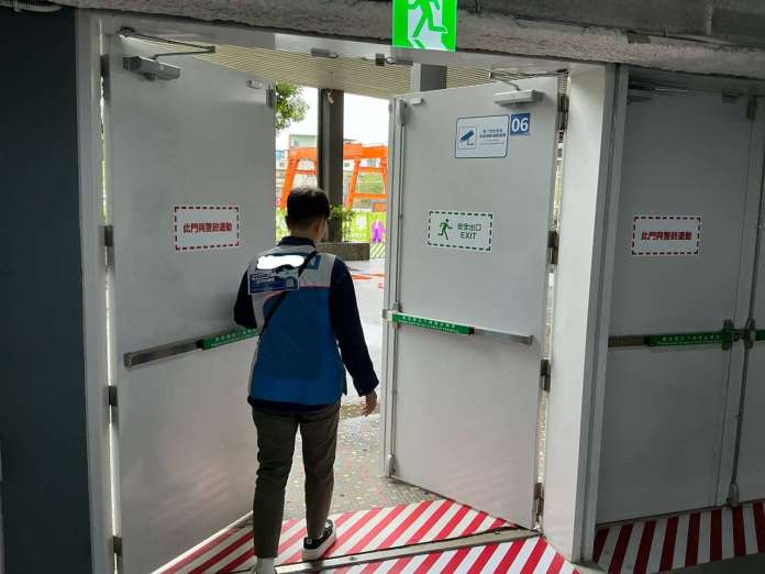 【有片】違規即停業!桃園33百貨列高風險 江南志強化公共安全監管 3 都發局公安 2