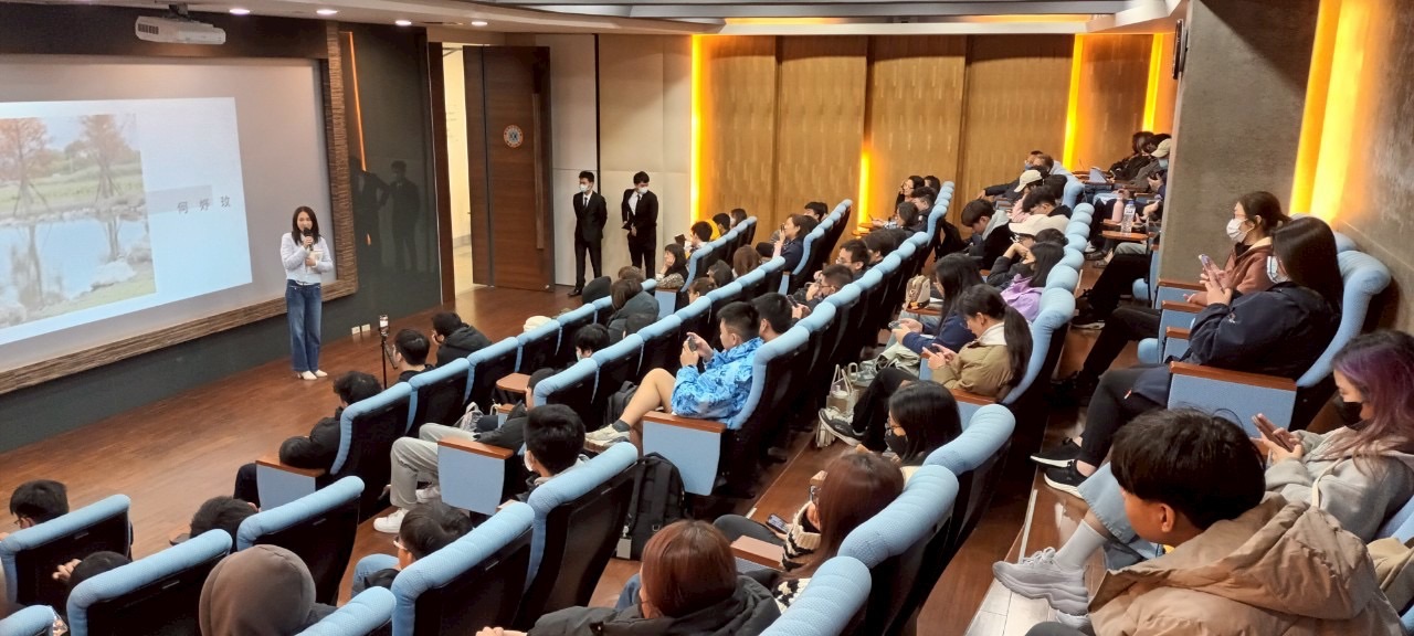 何妤玟講座現場座無虛席。(台北城市大學企管系提供)