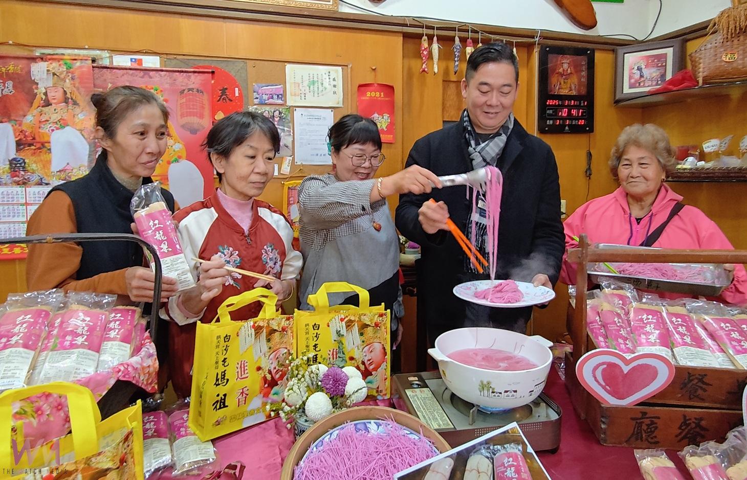 白沙屯媽祖加持紅龍果麵線 雲林家扶親子共享平安福氣 - https://www.watchmedia01.com