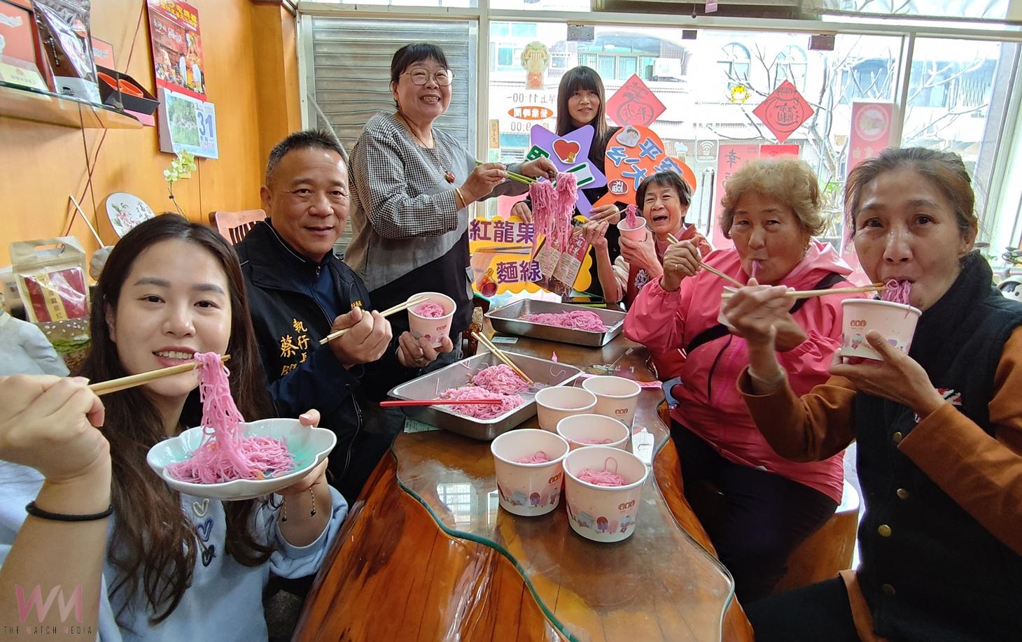白沙屯媽祖加持紅龍果麵線 雲林家扶親子共享平安福氣 - https://www.watchmedia01.com