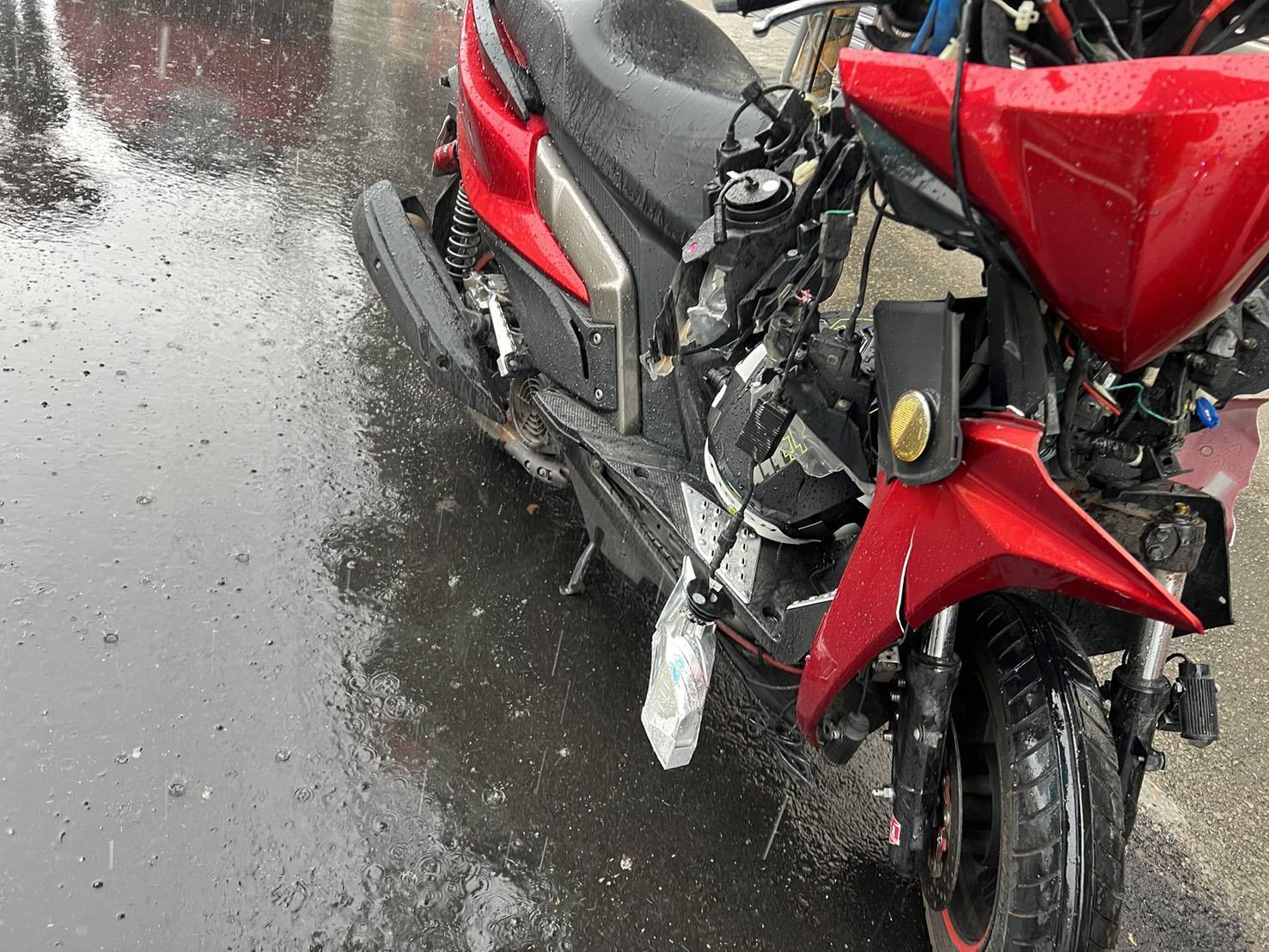 芬園鄉彰南路發生車禍 19歲女騎士摔飛受傷 幸無生命危險 - https://www.watchmedia01.com