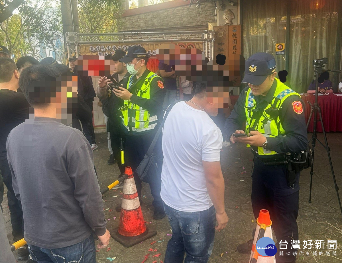 桃園市警察局持續實施「雷霆除暴專案」, 鞏固社會安全,嚴加打擊幫派。