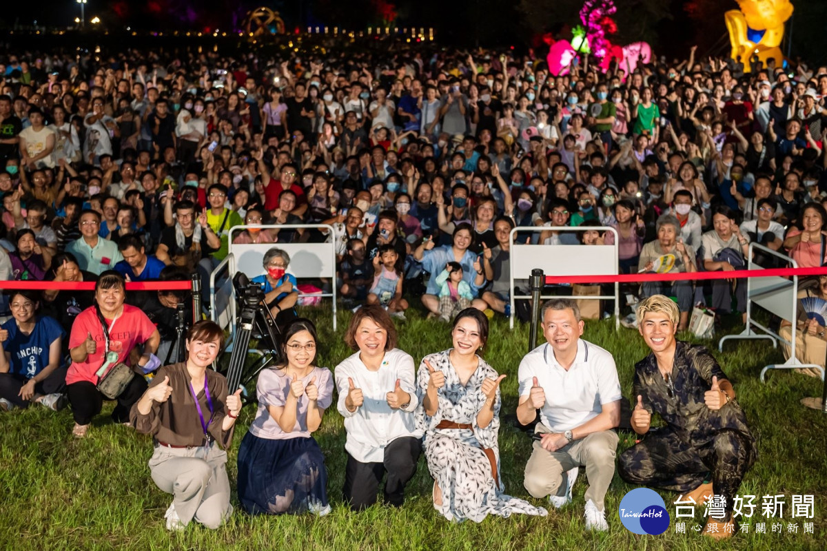 光織影舞點亮北香湖夜空,為嘉義市帶來觀光人潮/嘉義市府提供