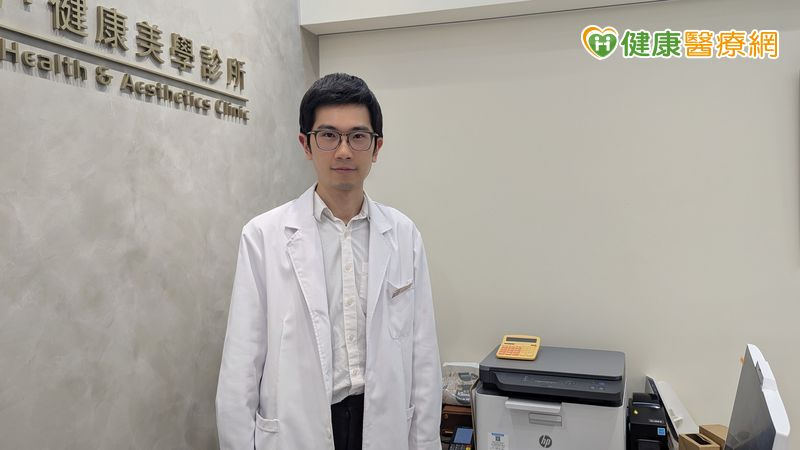 你的痘疤是哪一種?蒼藍鴿教你精準對抗「月球表面」!