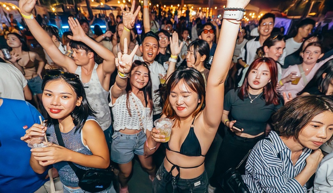 旗津春島沙灘音樂季4月3日登場!國際DJ、海灘派對、免費入場等你來嗨!
