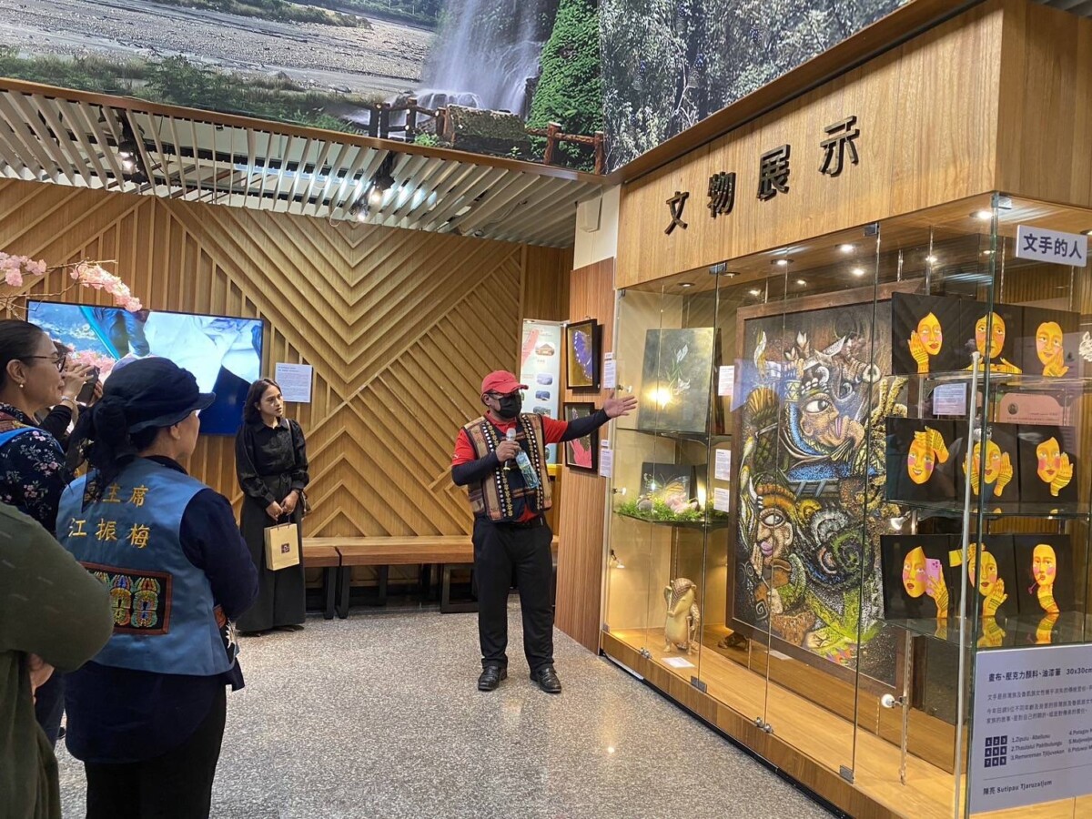 ▲杜寒菘是屏東縣霧台鄉好茶部落的魯凱族人，創作能量皆源自於山林、祖靈、部落與族人的情感。(記者 朱星明翻攝）
