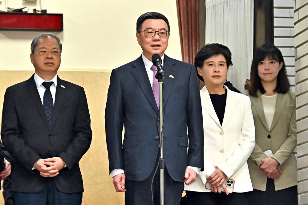 政院將提警察人事條例覆議案 卓榮泰籲朝野立委支持 210 政院將提警察人事條例覆議案 卓榮泰籲朝野立委支持 209
