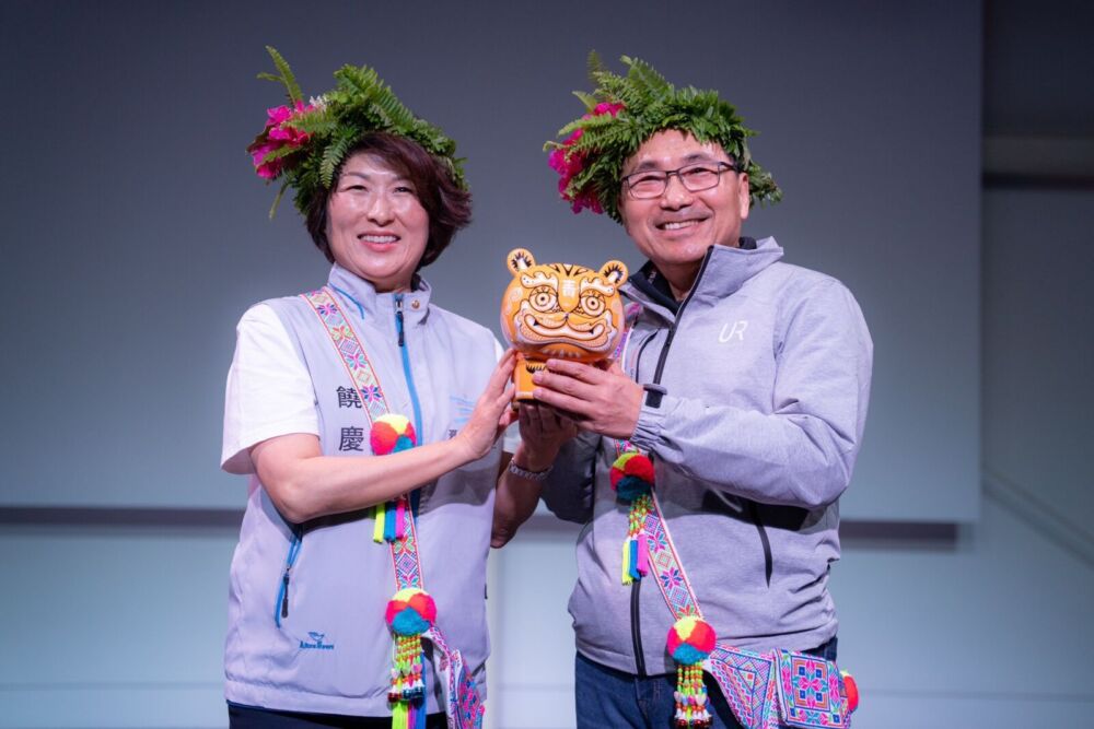 侯友宜率團參訪喊「台東土地很黏」 饒慶鈴熱情迎接盼攜手繁榮產業 222 侯友宜率團參訪喊「台東土地很黏」 饒慶鈴熱情迎接盼攜手繁榮產業 221