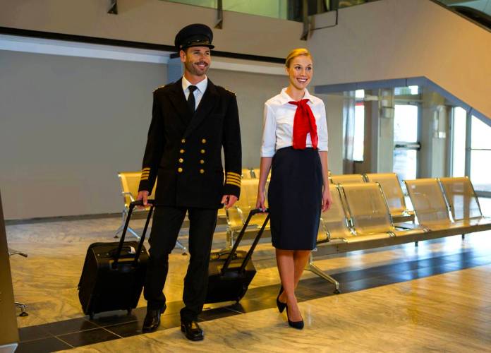 長榮航空跟進「空姐可穿褲裝」 空服員工會:性別平權的里程碑 45 1056473