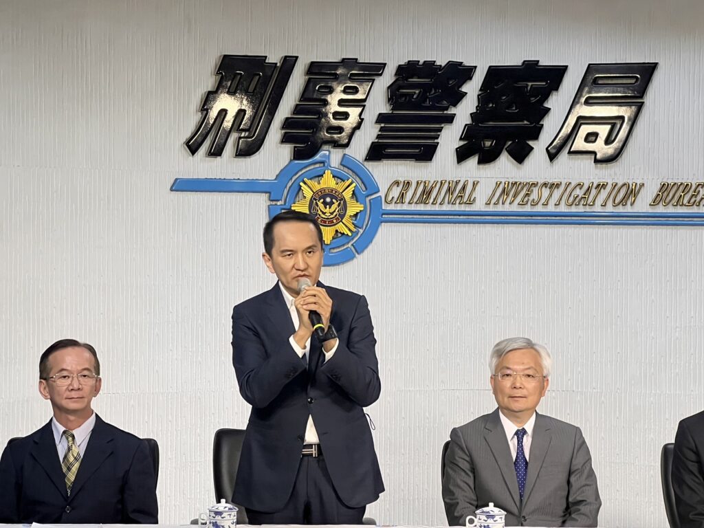 愛爾麗醫美集團總裁常如山致詞。(刑事局提供)