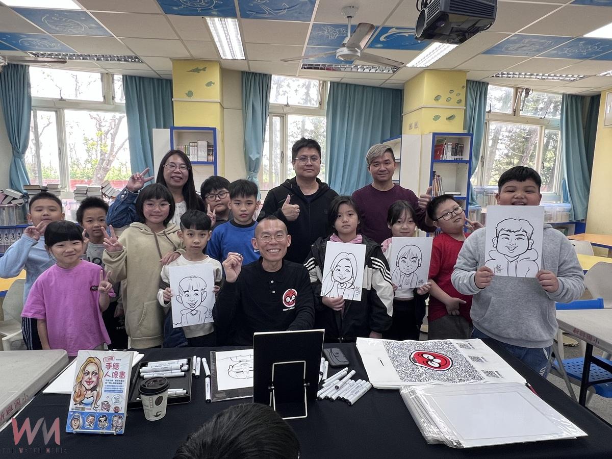 藝術走進校園!台西新興國小邀請藝術家現場作畫——「技」憶童顏 - https://www.watchmedia01.com