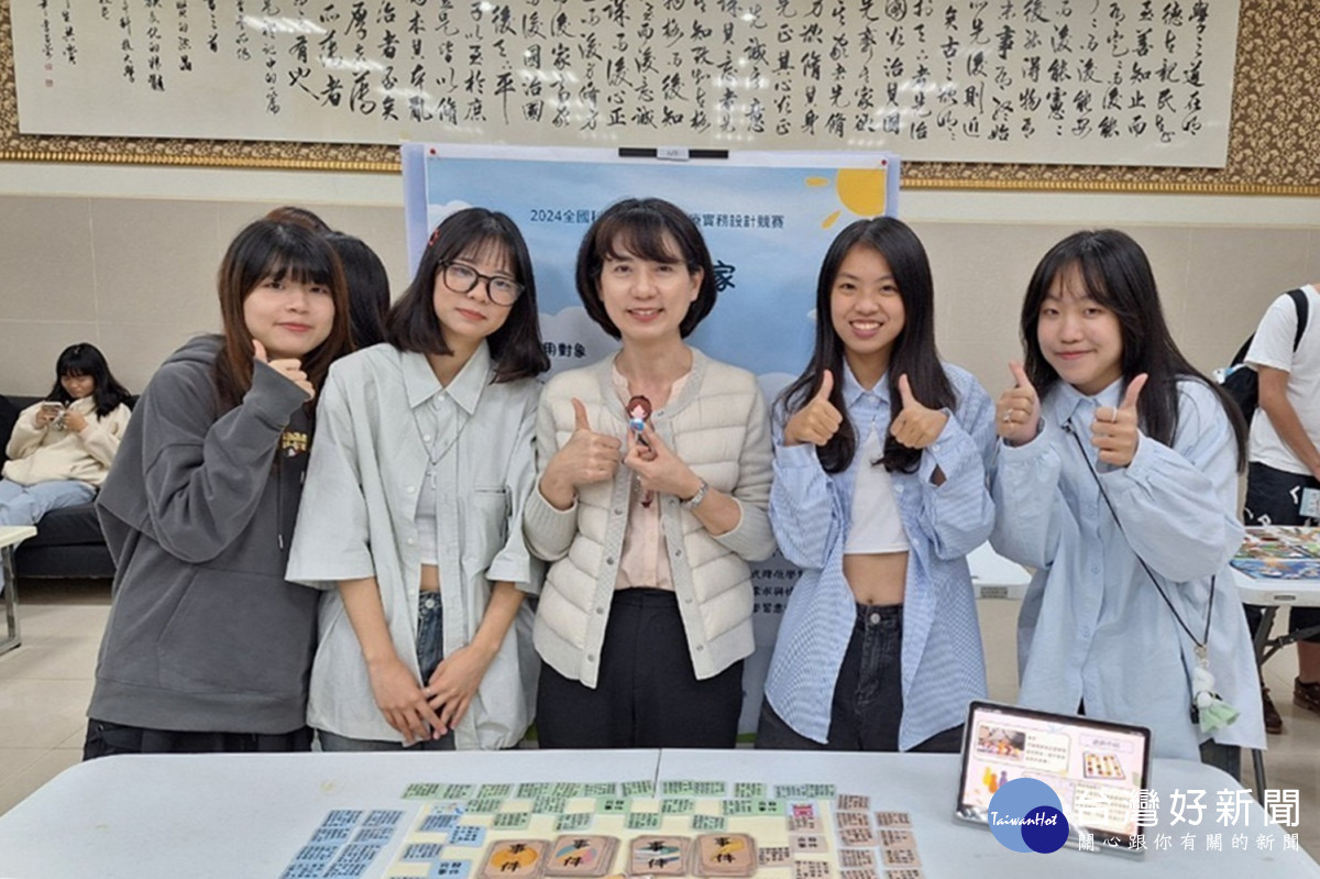 弘光科大學生作品「小『話』家」,獲得「第七屆全國科技校院聽語治療實務設計競賽」兒童組教材銀牌獎。