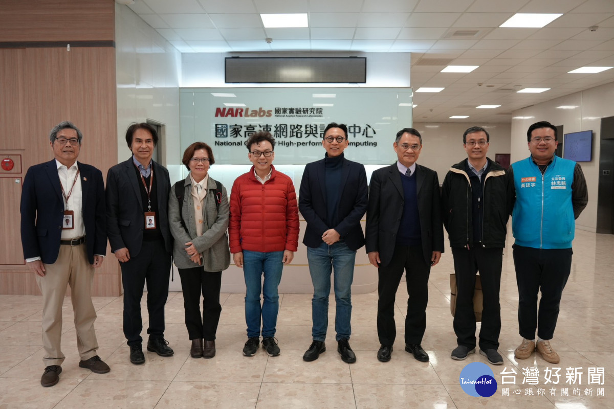 立法院教育文化委員會赴新竹市考察科研機構，聽取新竹科學園區管理局簡報。