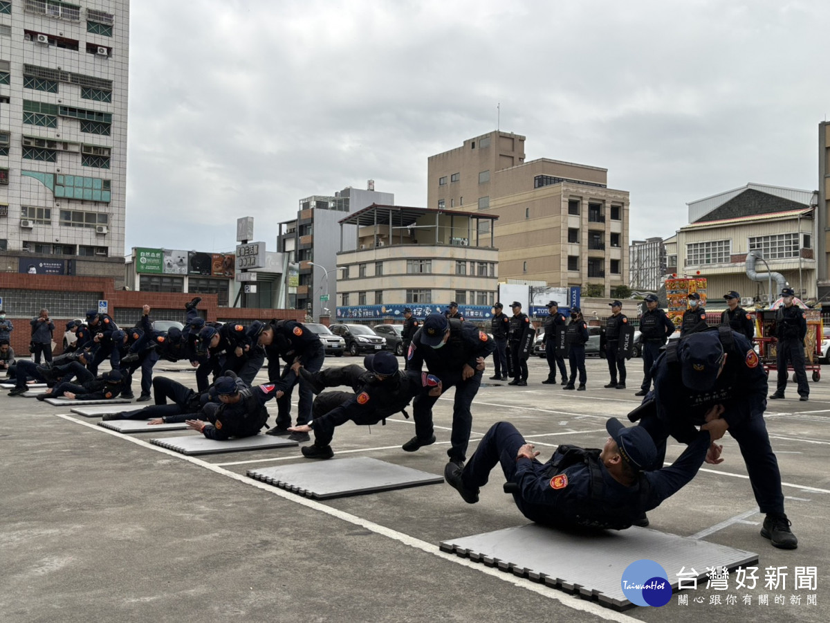 強化大甲媽祖遶境維安,縣警局成立「機動應變隊」。圖/記者鄧富珍翻攝
