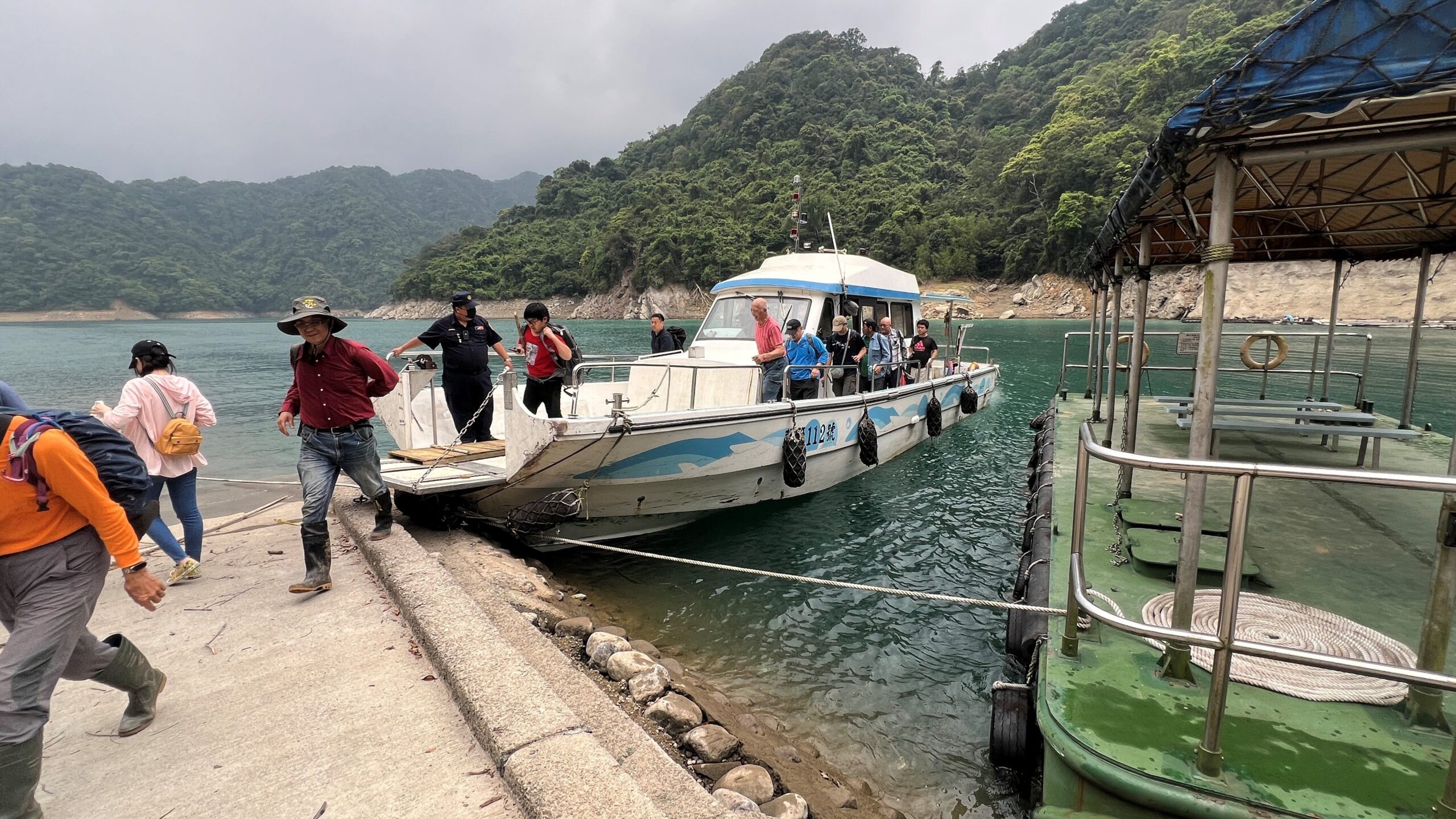 翡翠水庫掃墓專船啟航　清明便捷祭祖