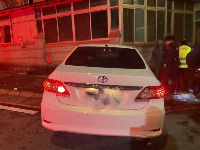 未成年駕駛違規拒檢狂飆 警鳴4槍追捕逮3人 61 2114282 0