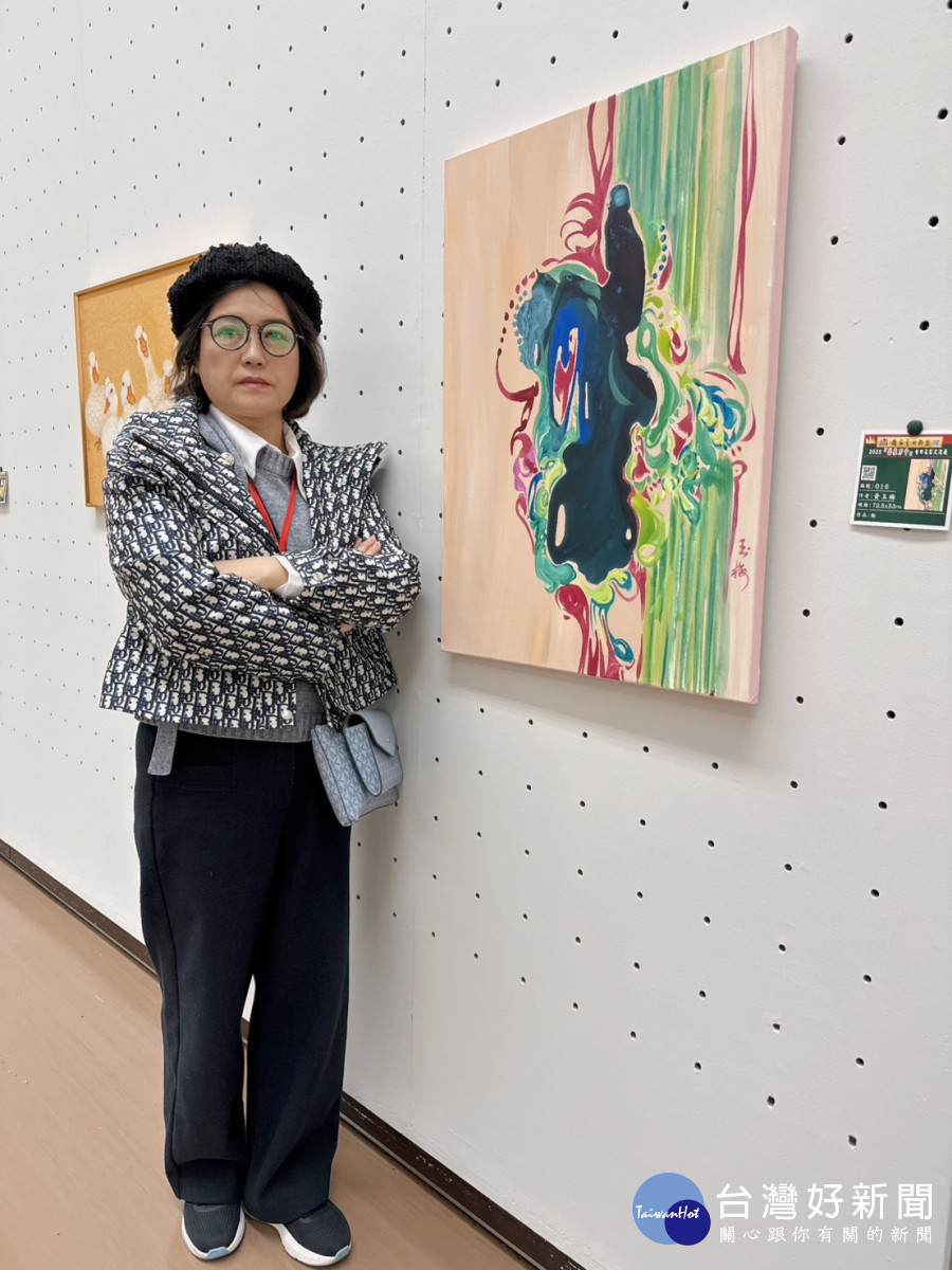 黃玉梅應邀參加在日本大阪舉行的《芸象万千》台日名家交流展。