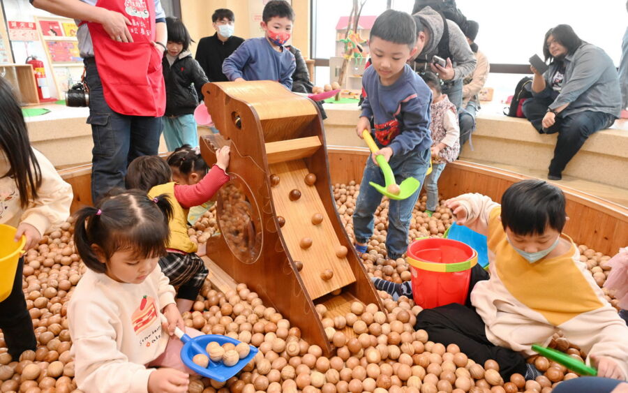 圖/新北市期待讓二手玩具玩出永續新生命,一起為地球的永續發展努力。(新北市政府新聞局提供)