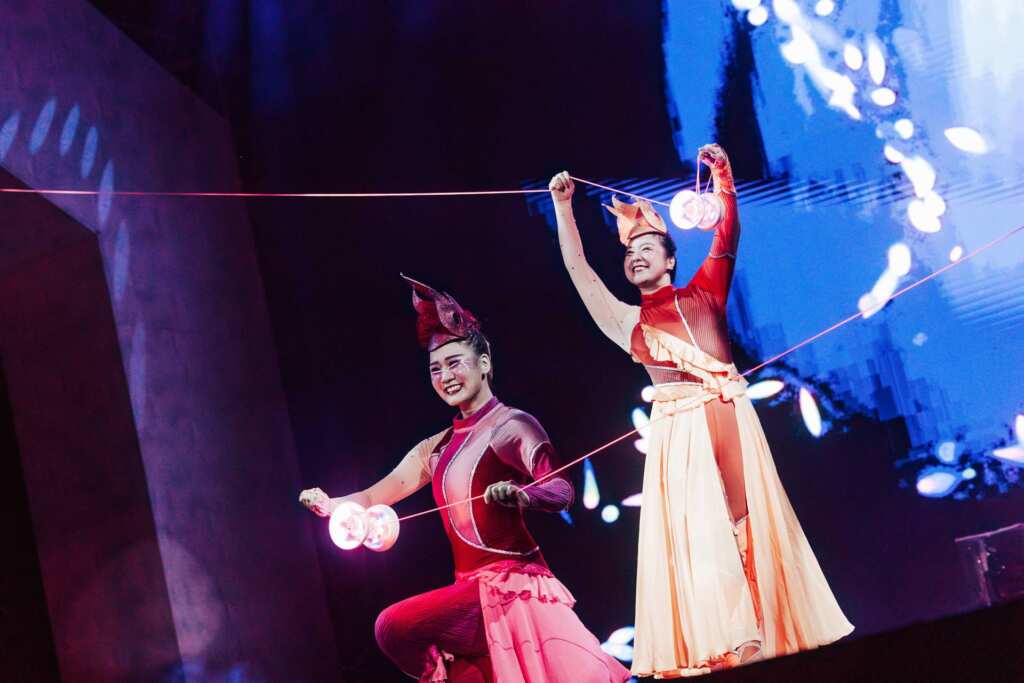 ▲「舞鈴劇場」4月3日晚間6點30分在竹東鎮客家戲曲公園演出經典劇作【海洋慶典】，歡迎大小朋友一起來觀賞，享受這場視覺與聽覺的藝術饗宴。（新竹縣文化基金會提供）