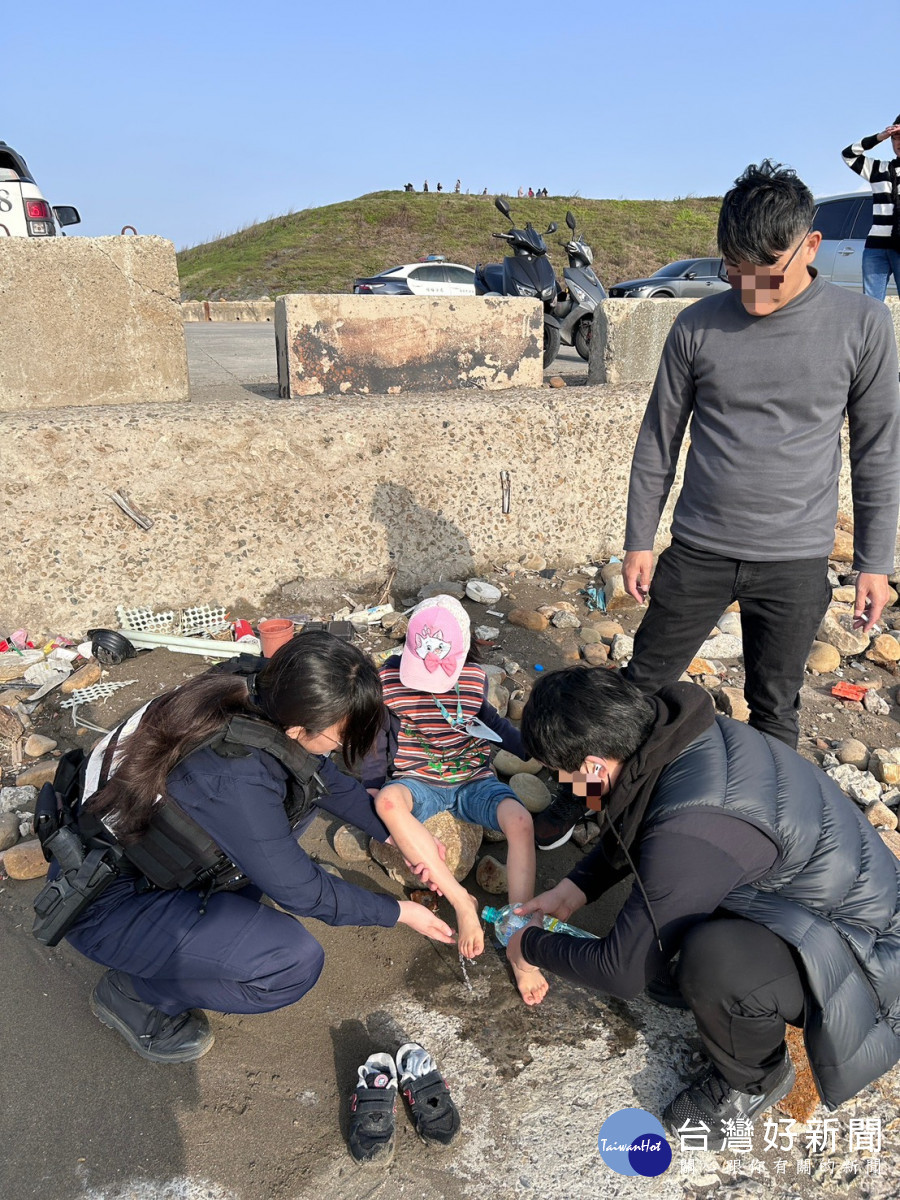 陳姓女童永安海螺文化體驗園區遊玩,不慎走失,警方協助下平安回到父母身邊。<br /><br /> <br /><br />