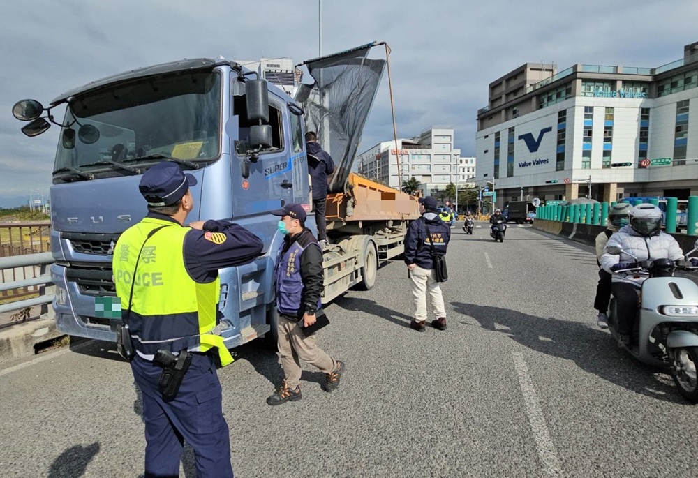 利用AI精準執法 土城大型車事故發生率降73% 188 248250404a02