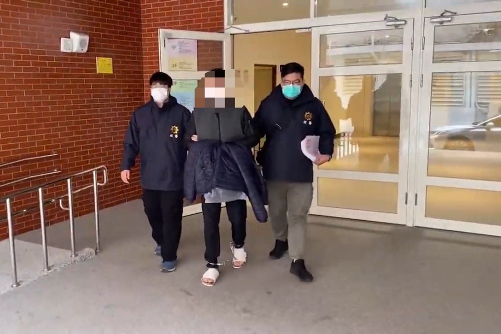 民宅販毒臭味濔漫巷弄 花蓮警溯源逮藥頭查獲多種子彈 207 cnews204250405a03