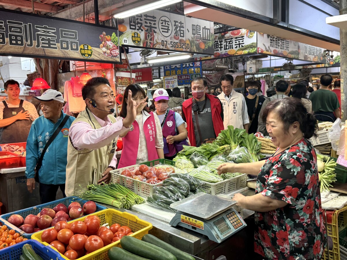 許智傑鴨子划水、默默布局地方政界與基層,加上對高雄AI轉型的擘畫,已成為最能接棒陳其邁市政理念的人選。(圖/許智傑服務處提供)