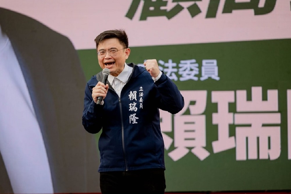 政府已全面掌握美關稅政策 賴瑞隆:傾聽產業界聲音全盤研議 204 政府已全面掌握美關稅政策 賴瑞隆:傾聽產業界聲音全盤研議 203