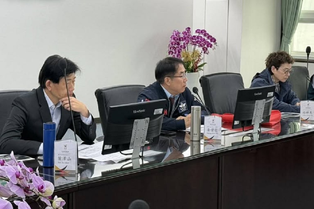 因應美關稅衝擊 黃偉哲提3政策助台南產業突圍 188 因應美關稅衝擊 黃偉哲提3政策助台南產業突圍 187