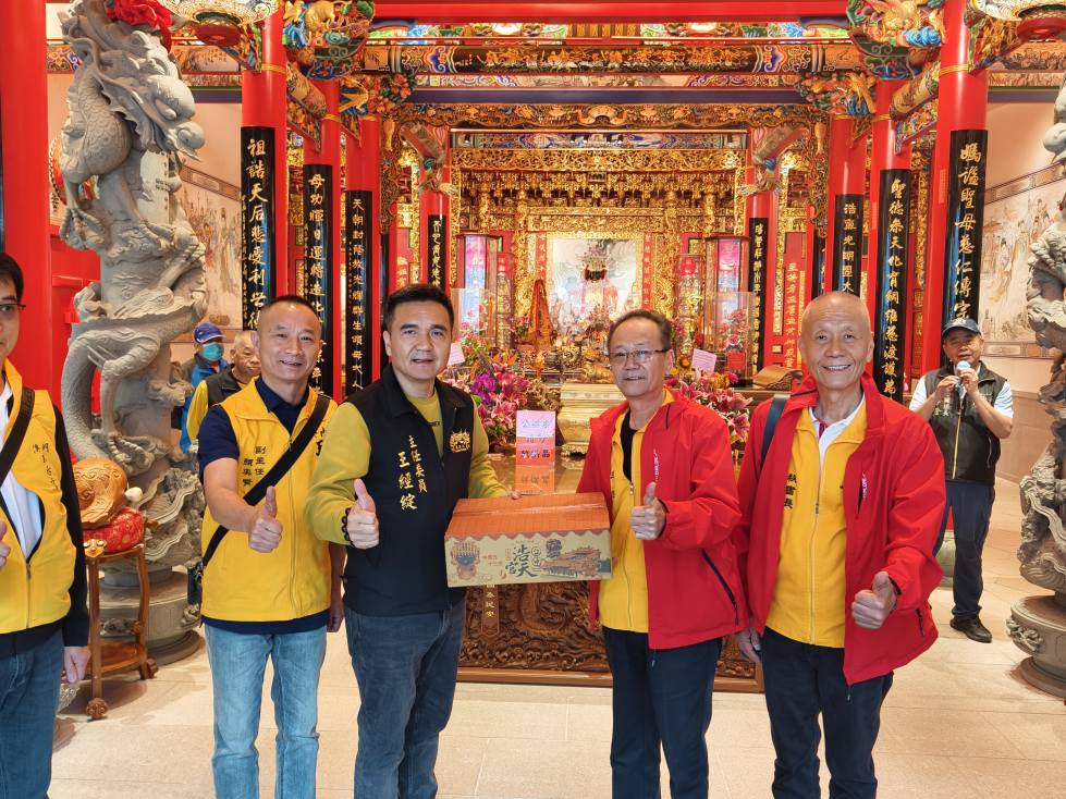 浩天宮主任委員王經綻親自接待澳門中華媽祖基金會秘書長吳聯盟、澳門天后宮主任委員陳明確等遠道而來的嘉賓。(圖/浩天宮管委會)