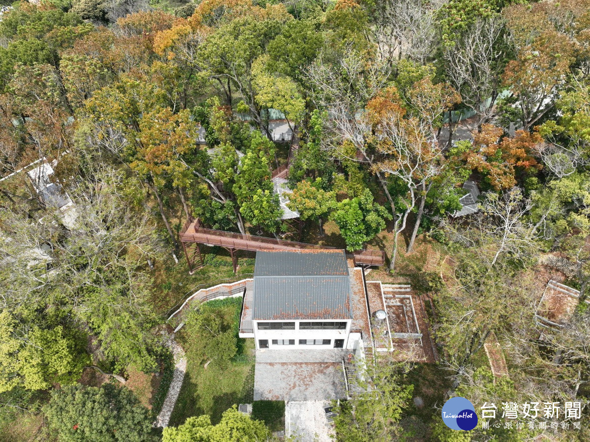 園區以綠建築智慧建築為主帶動低碳旅遊風潮。(縣府觀光處提供)