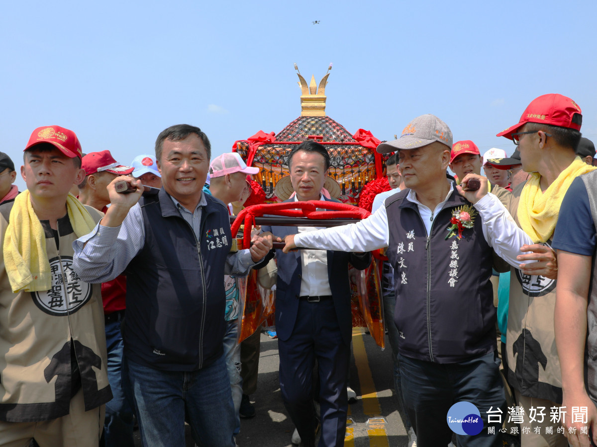 大甲媽遶境新港38週年，翁章梁率各界隆重迎駕／嘉義縣府提供