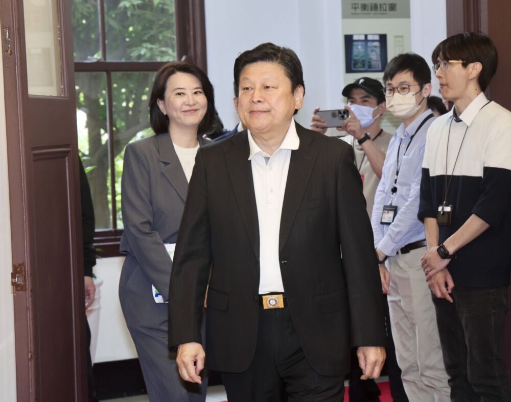 未來台積電、聯電赴美設廠 傅崐萁要求:必須先到立法院報告 242 未來台積電、聯電赴美設廠 傅崐萁要求:必須先到立法院報告 241