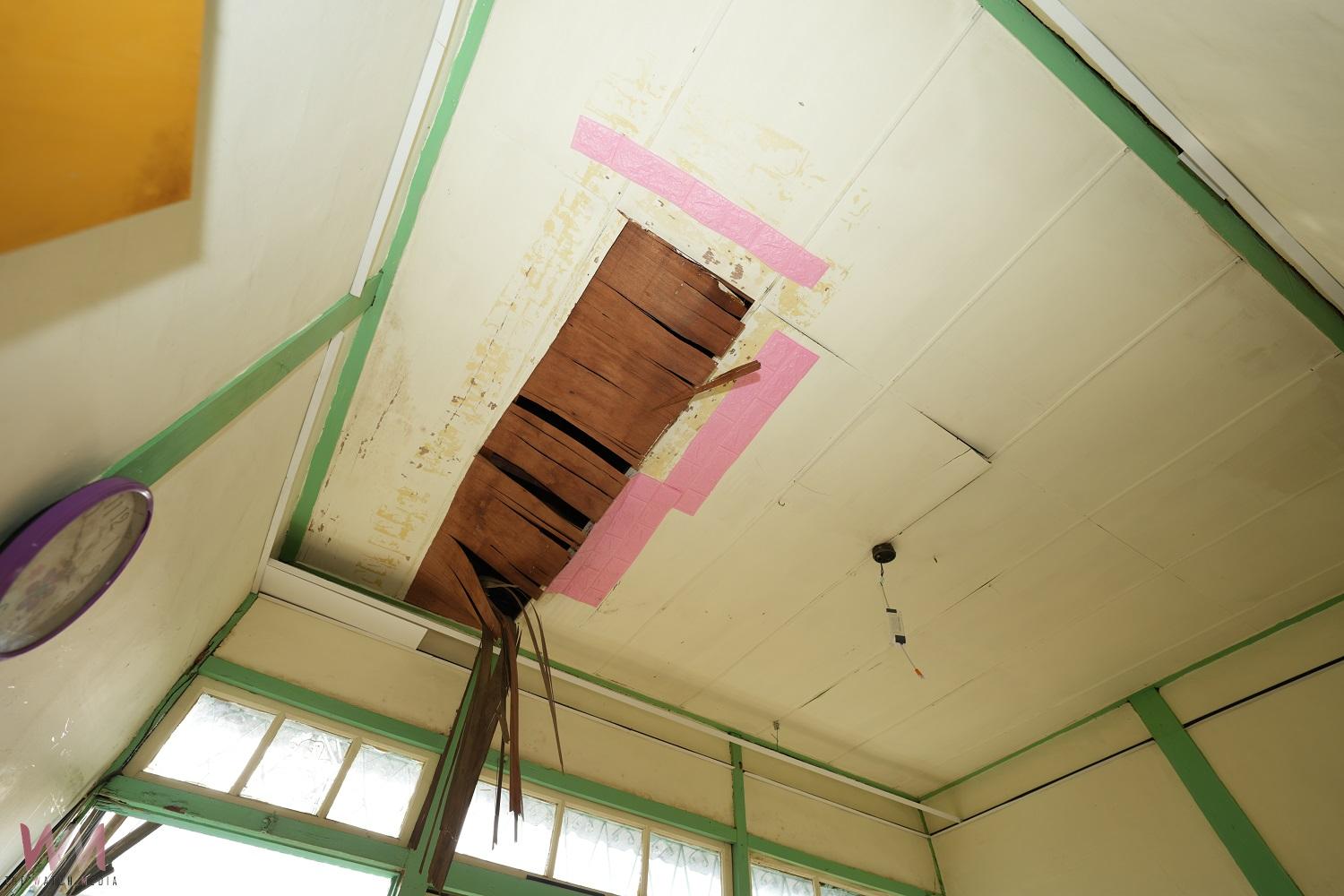 居住環境比玻璃還脆弱 聖母基金會修繕老屋守護弱勢家庭 - https://www.watchmedia01.com