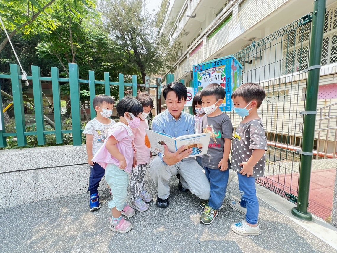 漾新聞|巷弄書屋落腳豐裕里 馬里斯邀你轉角遇見書香