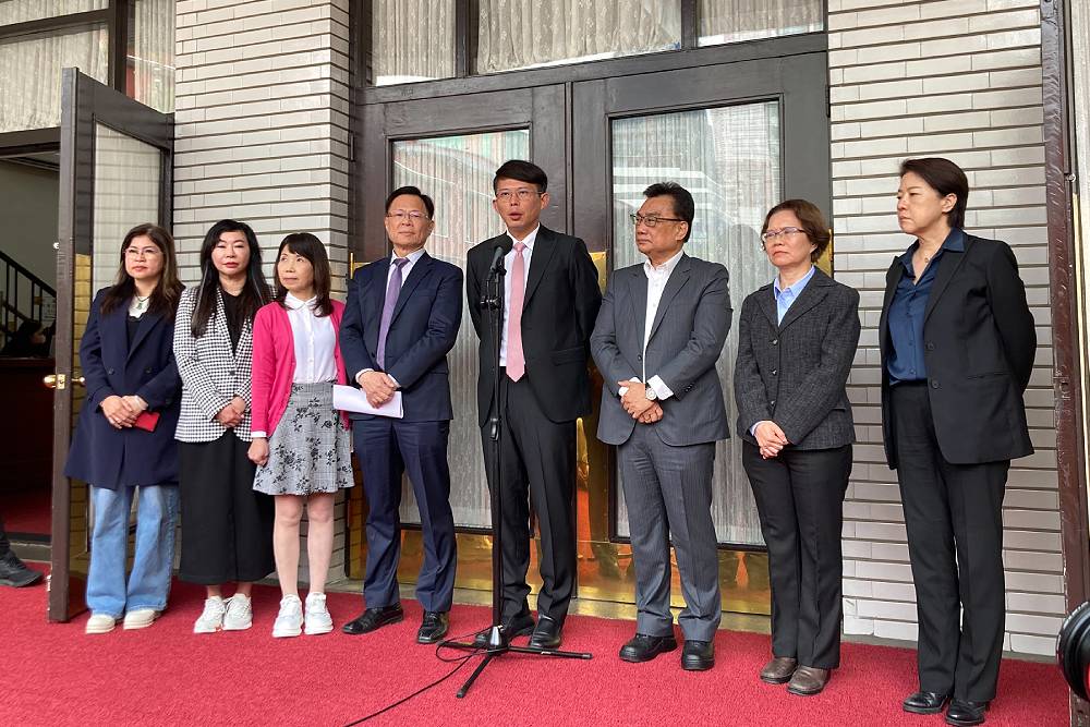 立法院再癱瘓 張啓楷、麥玉珍喊話綠營:國難當頭勿杯葛 252 立法院再癱瘓 張啓楷、麥玉珍喊話綠營:國難當頭勿杯葛 251