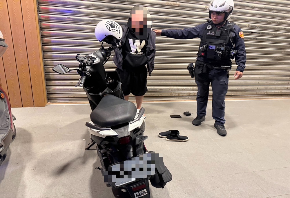 機車鑰匙未拔遭竊 新莊警1小時火速逮貪心竊嫌 242 248250408a04