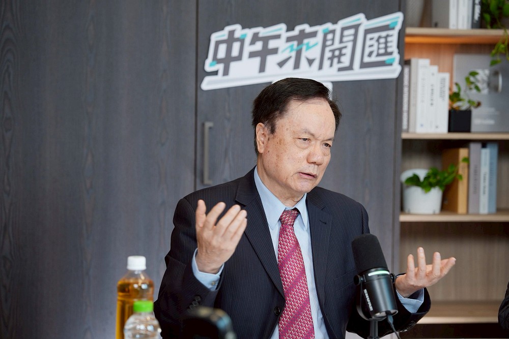 中午來開匯/籲郭智輝寧可辭職也不能簽「美聯電」備忘錄 吳思鍾怒批:誰簽誰賣台! 240 中午來開匯/籲郭智輝寧可辭職也不能簽「美聯電」備忘錄 吳思鍾怒批:誰簽誰賣台! 239