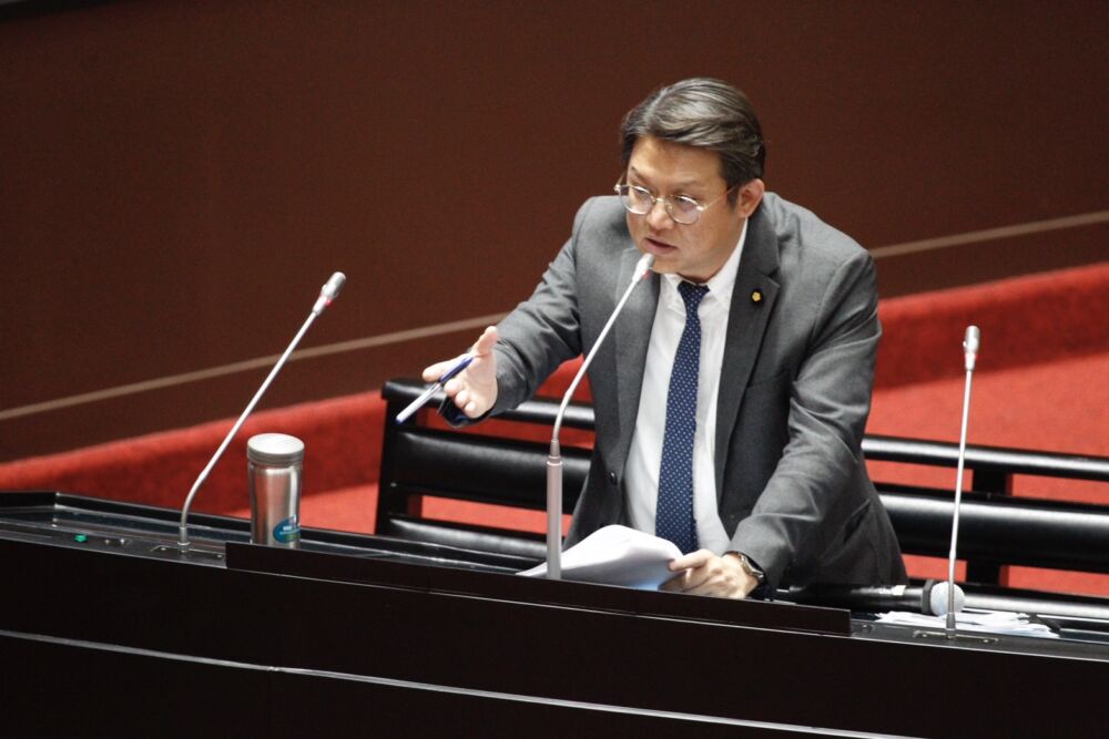 風電恐毀台東海岸引反彈　黃建賓、陳瑩皆喊正視民意 245
