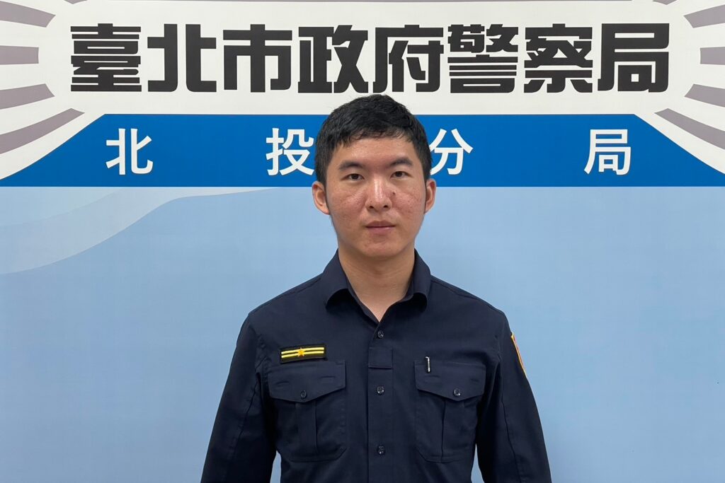騎乘微型二輪電動車未開大燈  北投警上前攔查酒測值竟高達1.16 mg/L