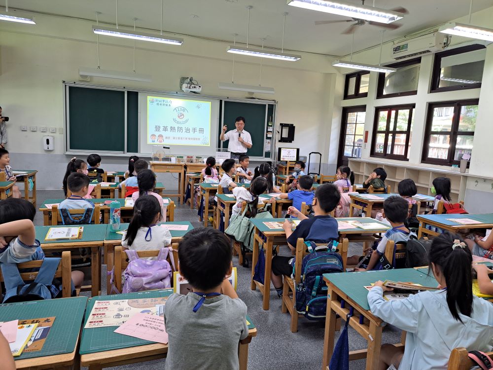 全力杜絕登革熱   新北加開社區防蚊師防疫專班