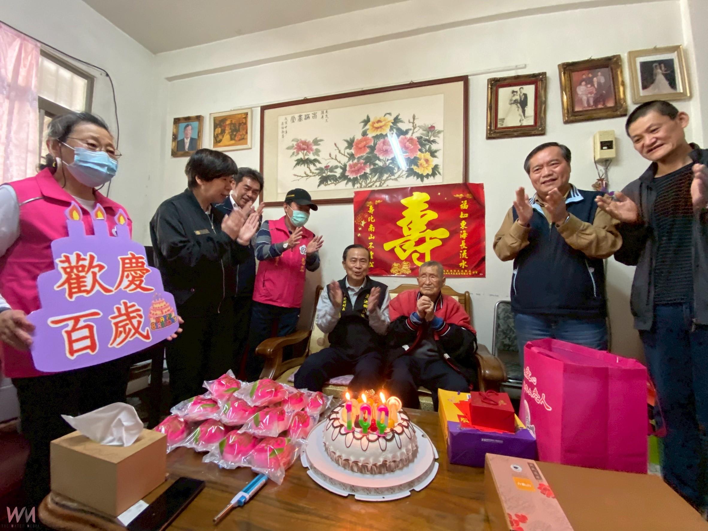 南投縣榮服處攜手中華佛教善緣慈善會祝樂活榮民人瑞施伯伯百歲嵩壽 - https://www.watchmedia01.com