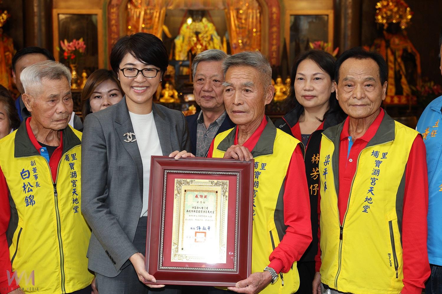 埔里地母廟慨捐南投縣政府200萬元救濟善款 - https://www.watchmedia01.com