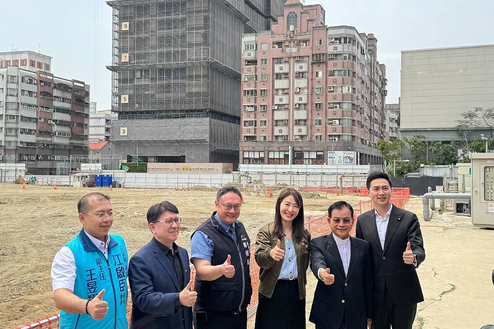 大讚賈永婕投資台中101有智慧 廖偉翔唯一憂心是交通衝擊 254 大讚賈永婕投資台中101有智慧 廖偉翔唯一憂心是交通衝擊 253