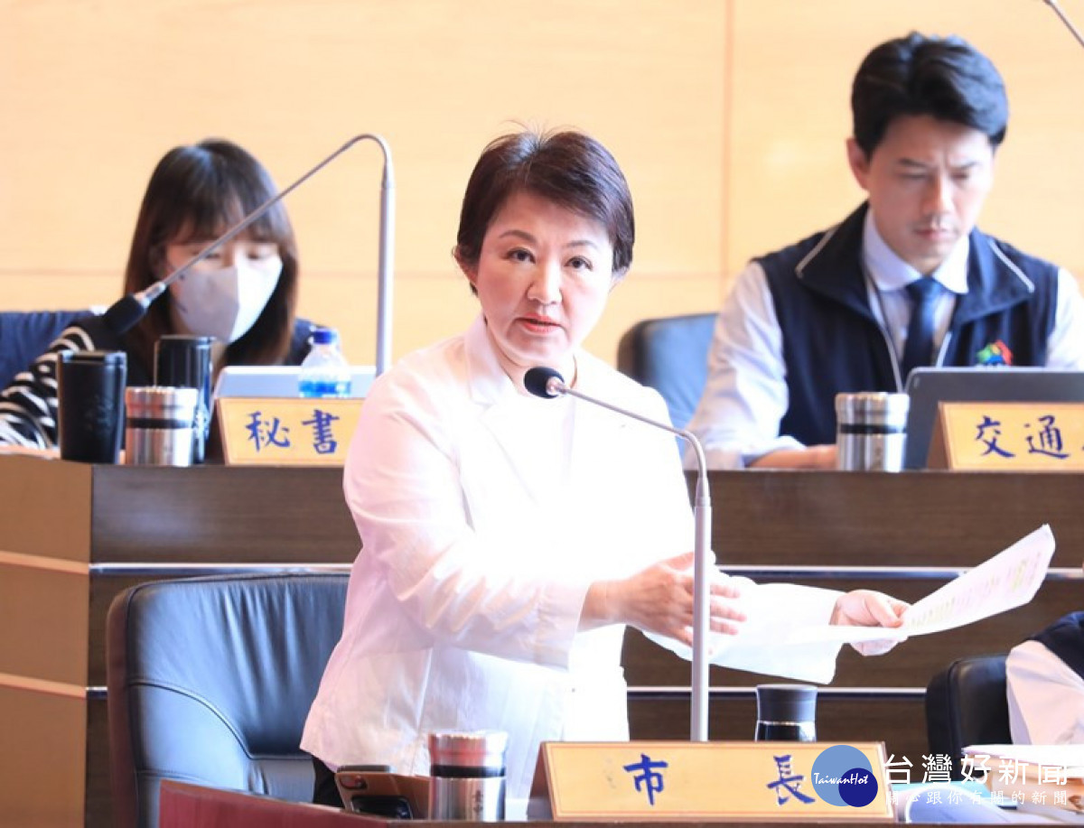 中市議會開議,市長盧秀燕至議會備詢