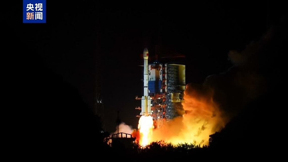 中國成功發射通訊技術試驗衛星17號 長征火箭完成第569次飛行